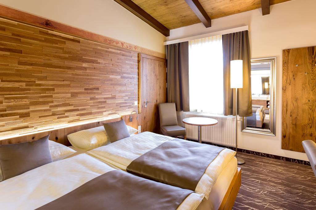 Hotel Schlof Guat オーバープレンドルフ 部屋 写真
